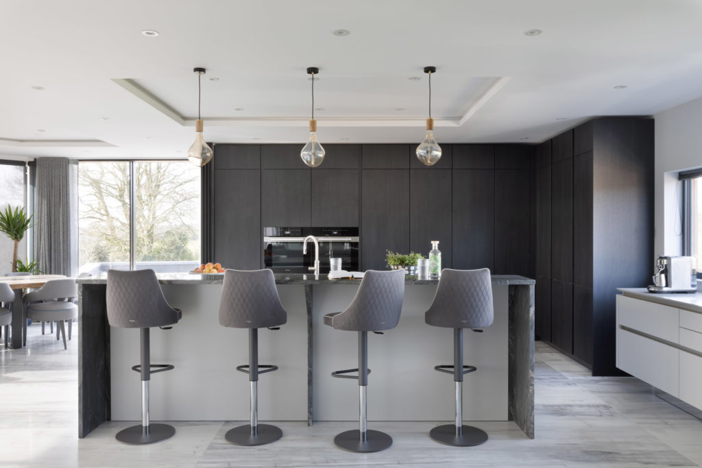 Lelliott Hero Kitchen| luxury kitchen wiltshire | The Myers Touch