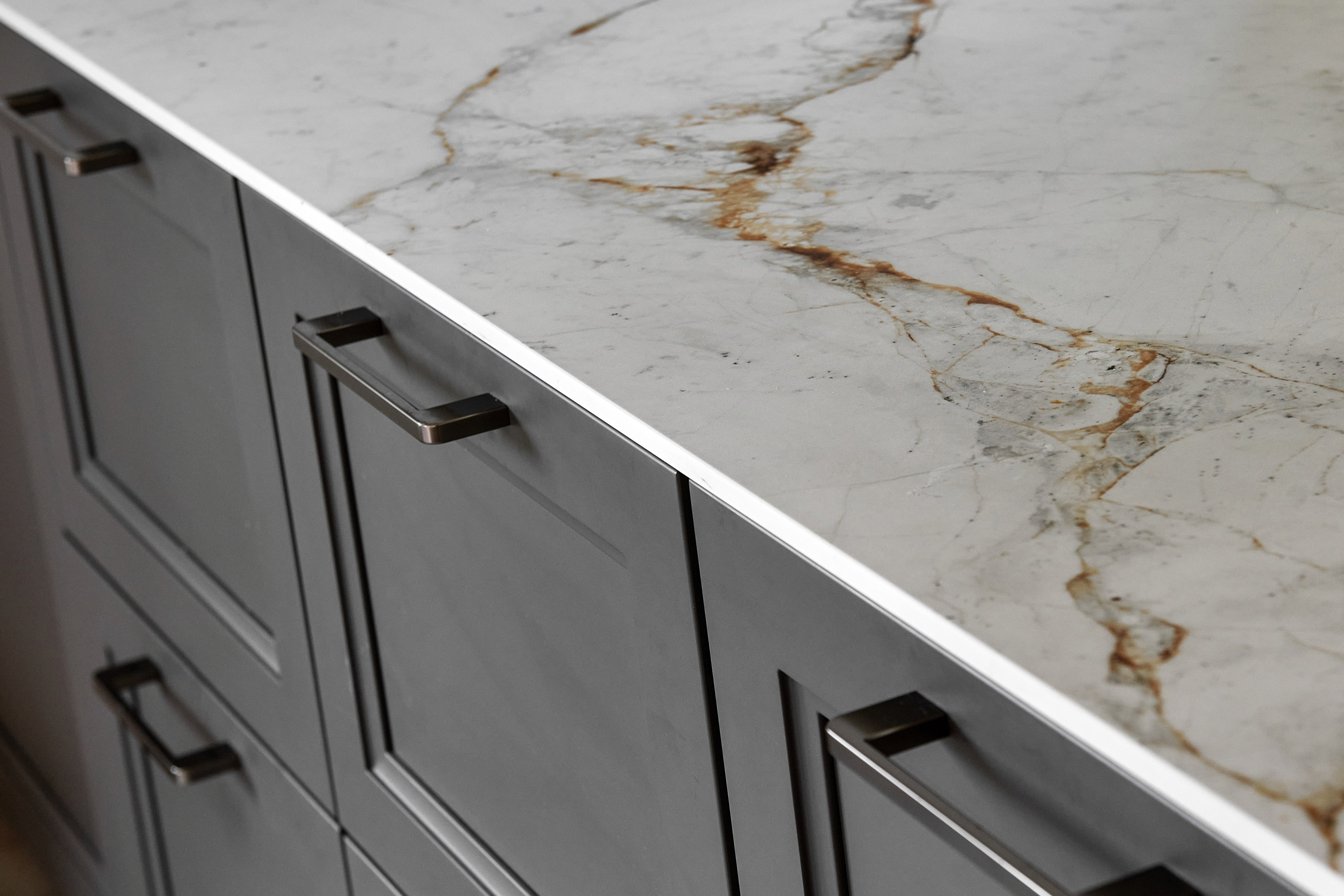 New Forest Barn Conversion in Hampshire worktop detail | The Myers Touch